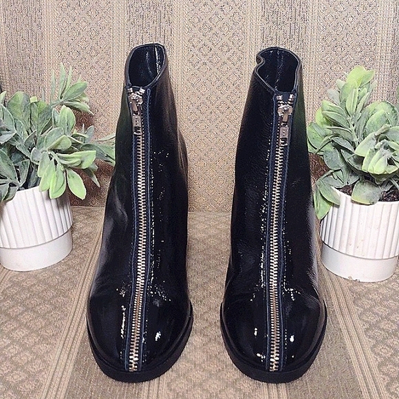 Linea Azzurra Vera Pella Parent Leather Zip Up Ankle Bootie - Picture 3 of 16